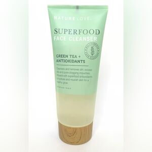 NWT Nature Love Superfood Face Cleanser